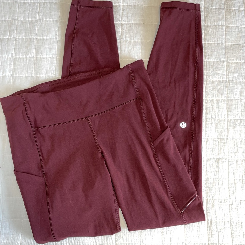 Lululemon maroon legging!!!!